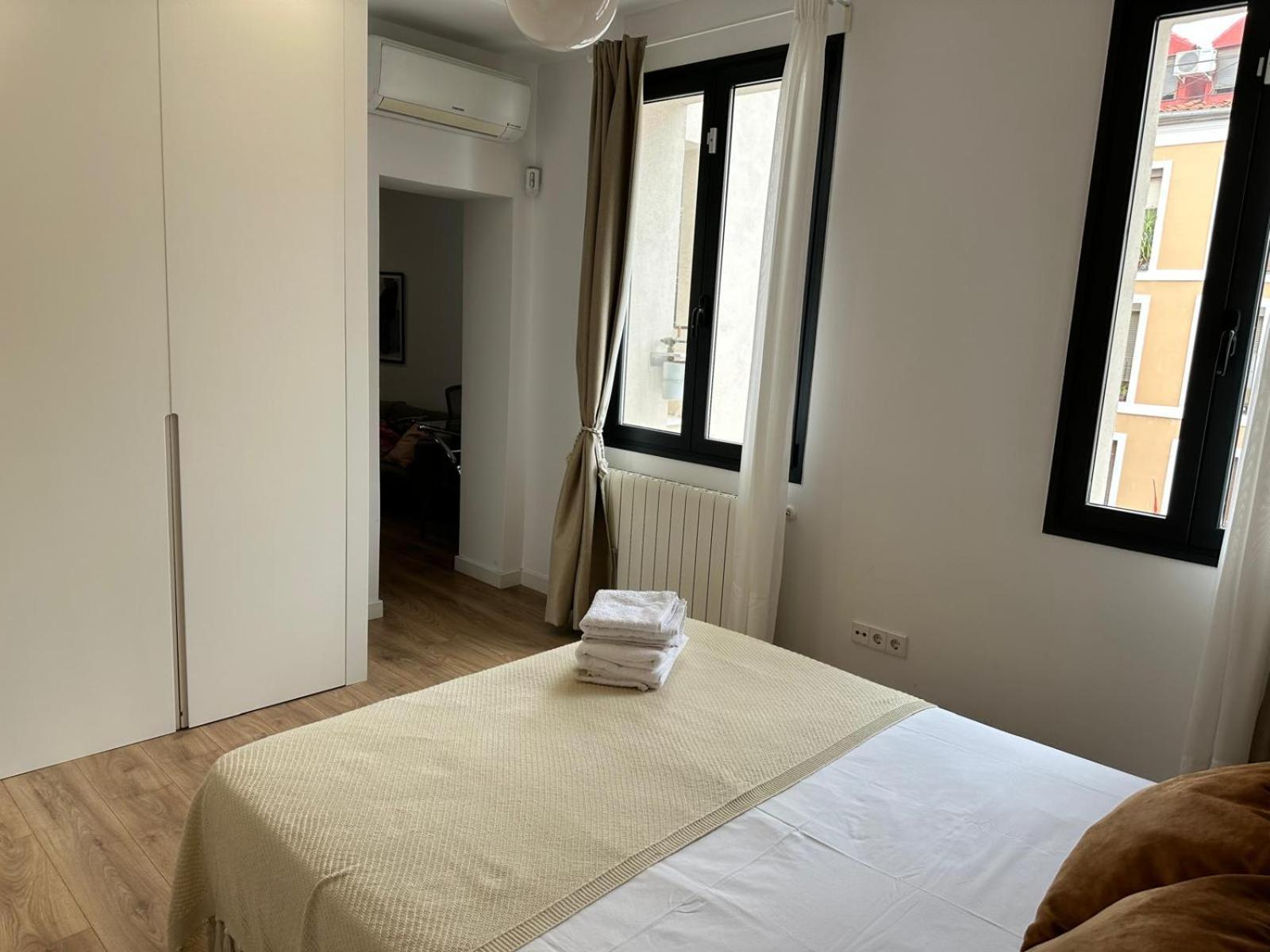 Moderno Apartamento En Pleno Centro Madrid Exterior photo